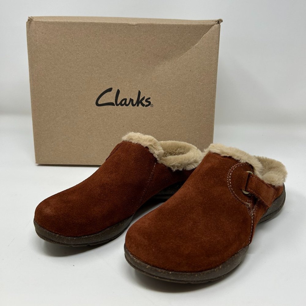 Clarks Women's Roseville Clog Mahogany Shoe Size 5 New in Box Fast Shipping!!!